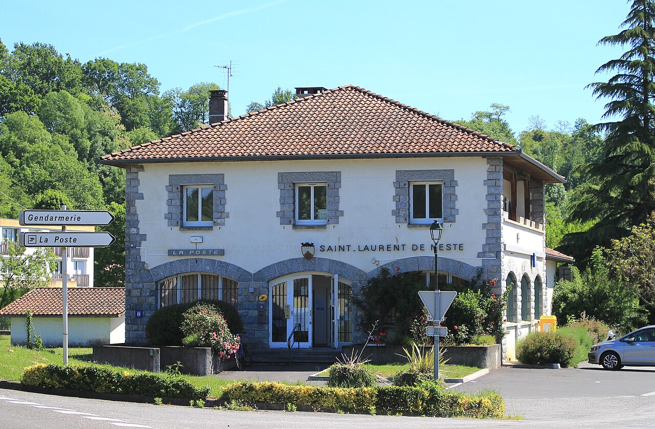 Poste de Saint-Laurent-de-Neste (Hautes-Pyrénées) 1
