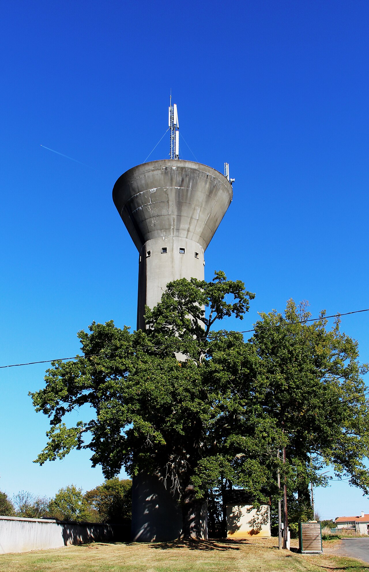 Château d'eau de Saint-Laurent-de-Neste (Hautes-Pyrénées) 1