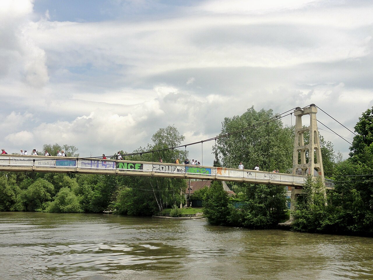 Verneuil-en-Halatte (60), passerelle sur l'Oise 2