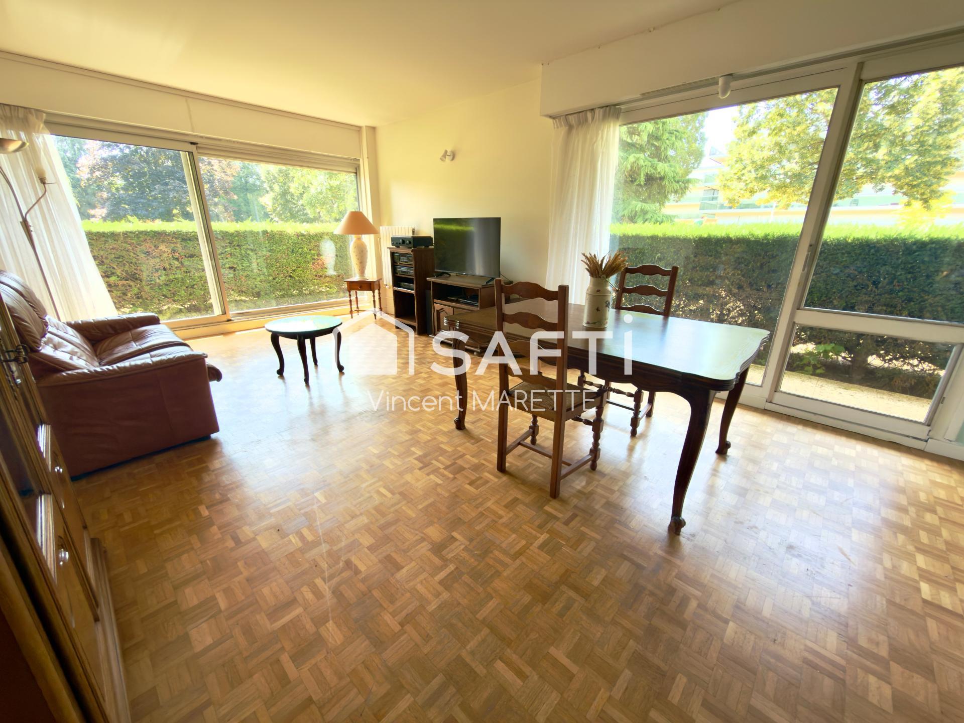 Appartement rez-de-jardin 4 pièces avec terrasse à Chantilly