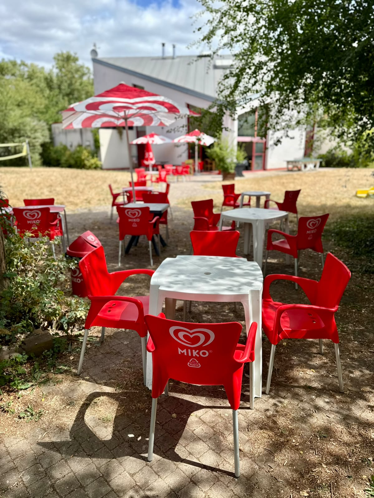 Camping 6 ha – 600m2 - 175 emplacements – 10 bungalows - Saint-Leu-d'Esserent