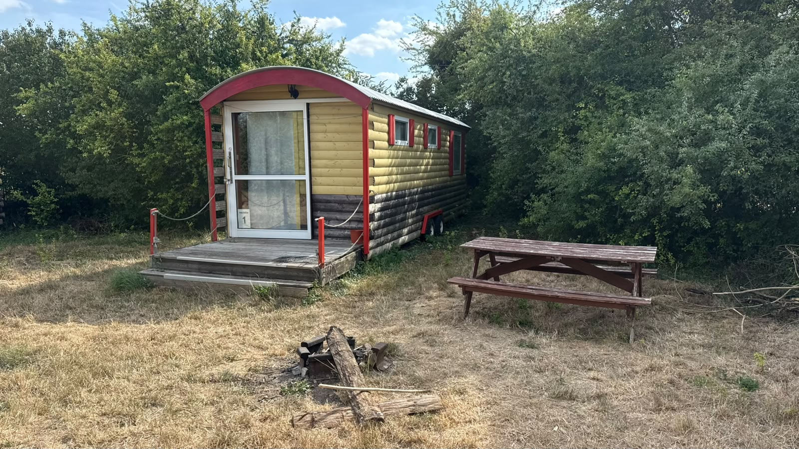 Camping 6 ha – 600m2 - 175 emplacements – 10 bungalows - Saint-Leu-d'Esserent