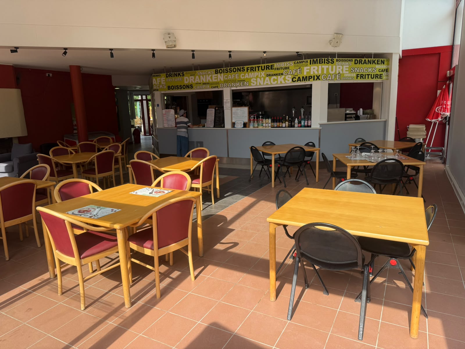 Camping 6 ha – 600m2 - 175 emplacements – 10 bungalows - Saint-Leu-d'Esserent