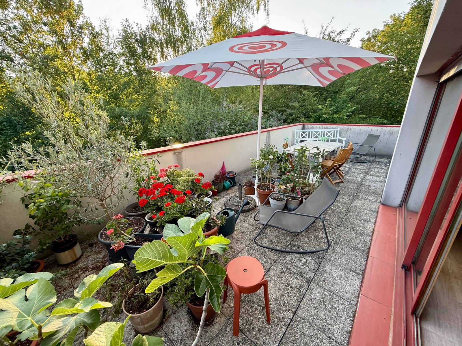 Propriété d'exception 350 m² — Parc 1 ha, rivière & piscine