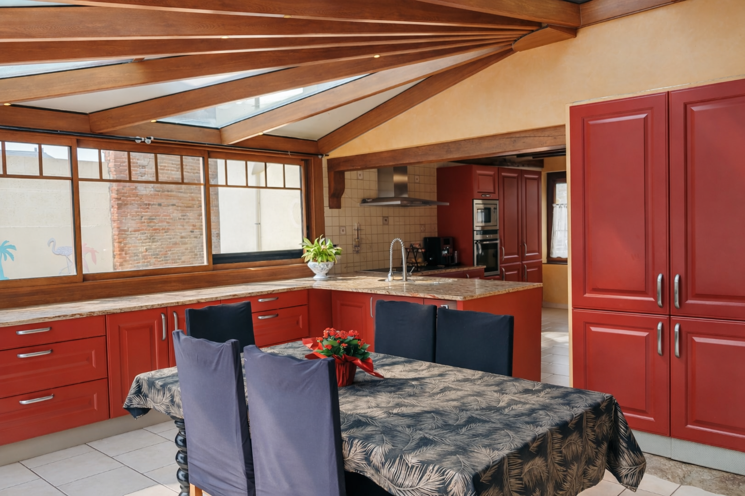 Grand 14-room character property in Therines