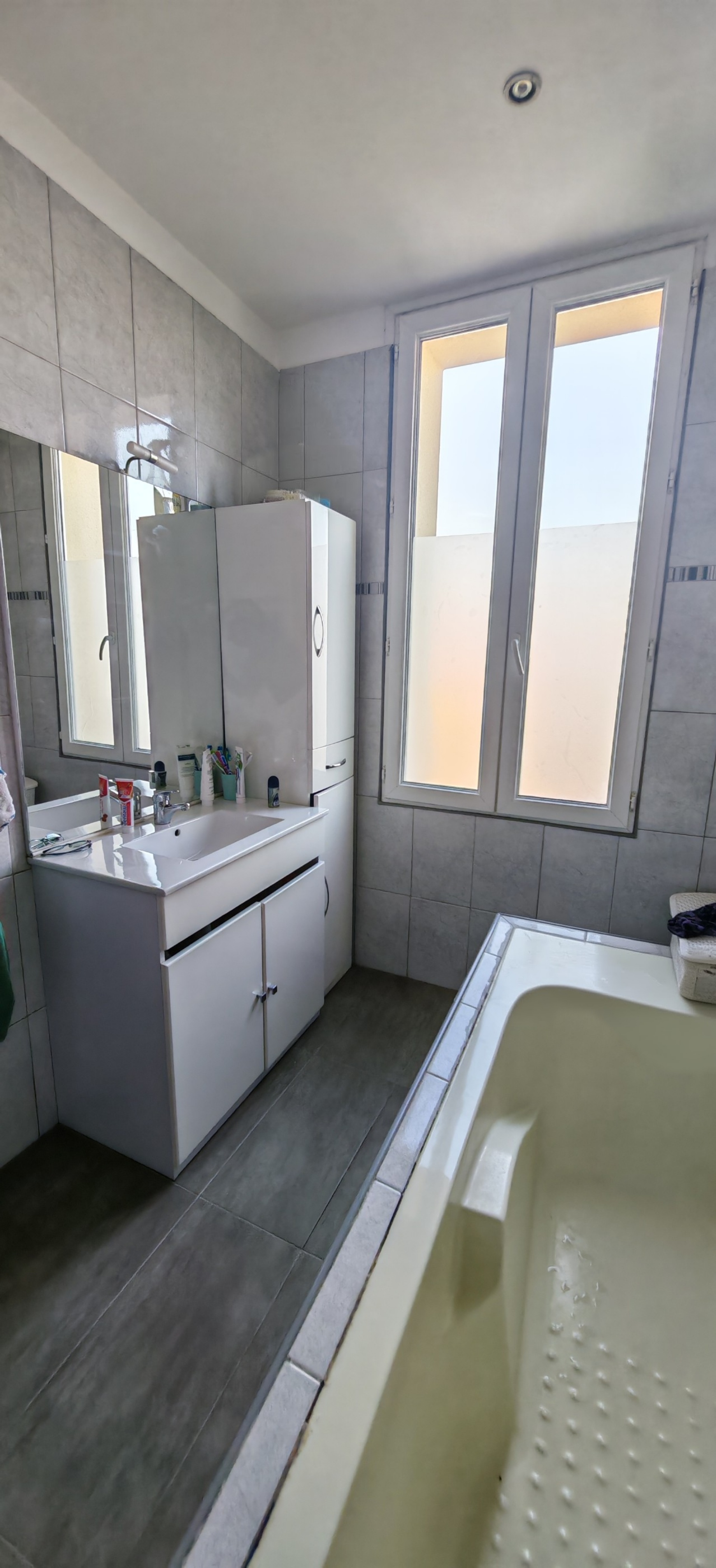 Charming Family Townhouse – Move-In Ready